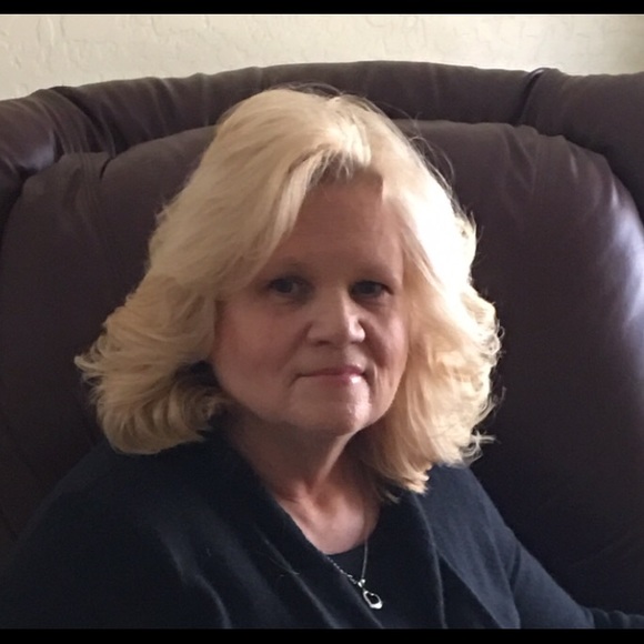 Meet your Posher, Connie - Picture 1 of 1